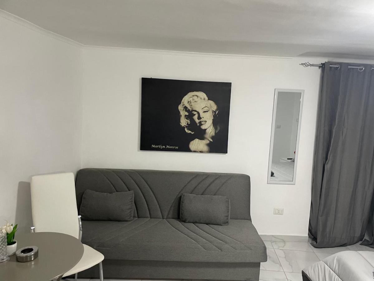 Gradoniroom26 Napoli Bagian luar foto