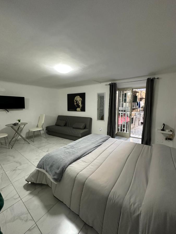 Gradoniroom26 Napoli Bagian luar foto