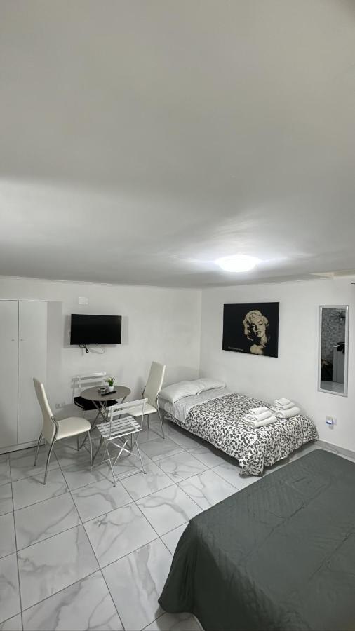 Gradoniroom26 Napoli Bagian luar foto