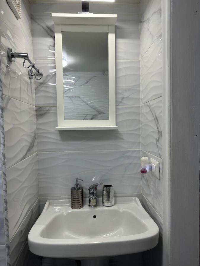 Gradoniroom26 Napoli Bagian luar foto